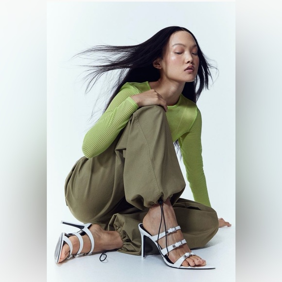 H&M parachute pants - Medium - Picture 2 of 8